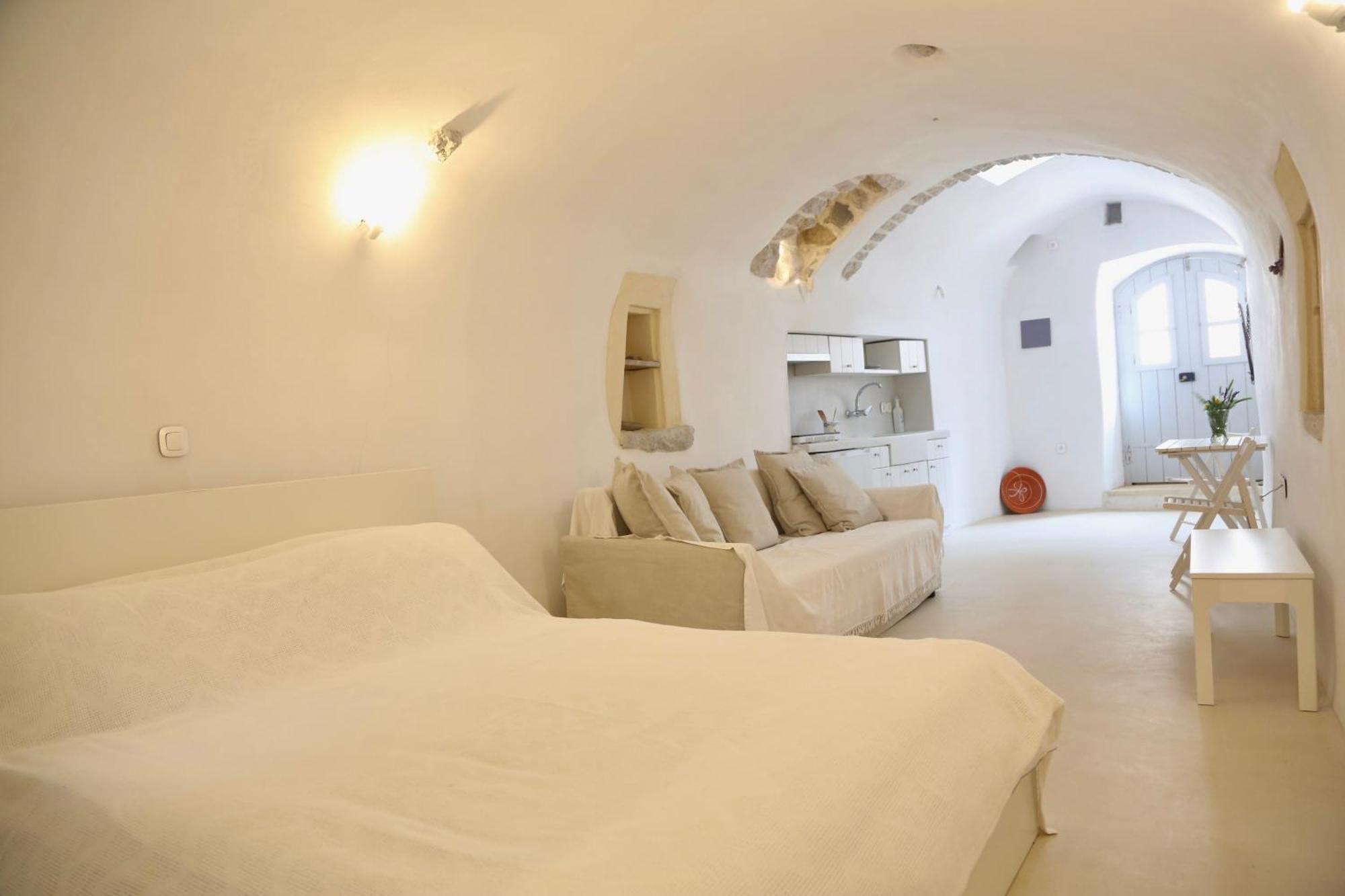 Holiday home Axion Aroniadika